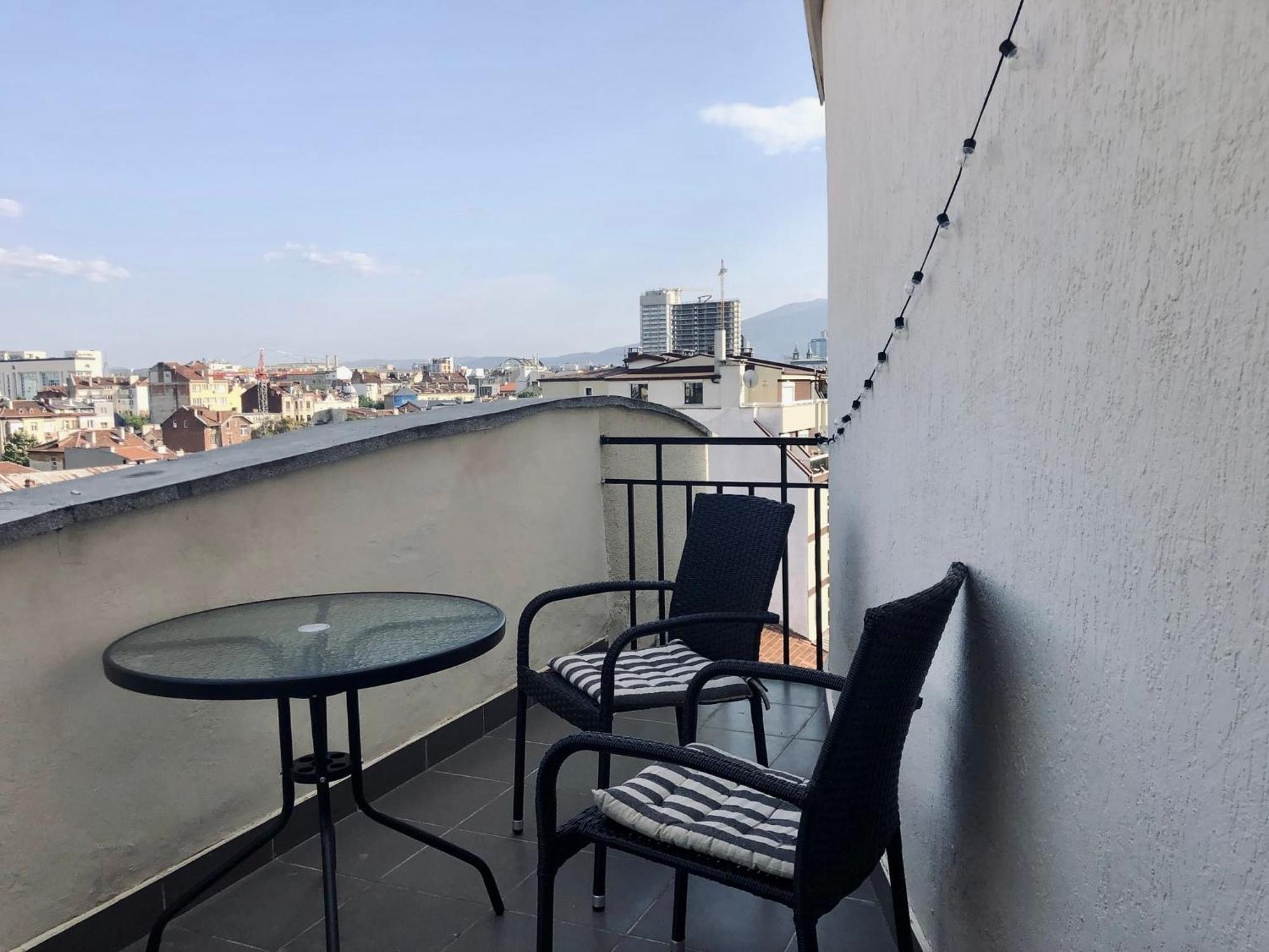 Cosy Rooftop In Center Sofia Bagian luar foto